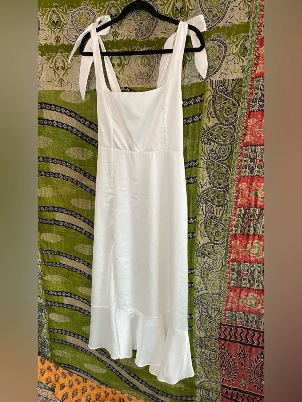 Show Me Your Mumu Ivory Luxe Satin Garden Midi Dress Size Medium Soft Girl - Picture 3 of 14